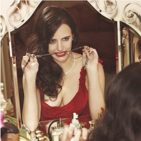 Eva Green glamour celebrity photos on VaultVenus