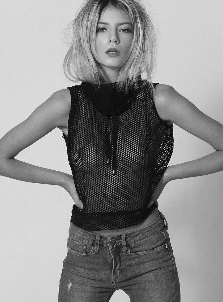 Jaqueline Kravtchenko intimate lingerie sequence and solar body desire | VaultVenus visual archive