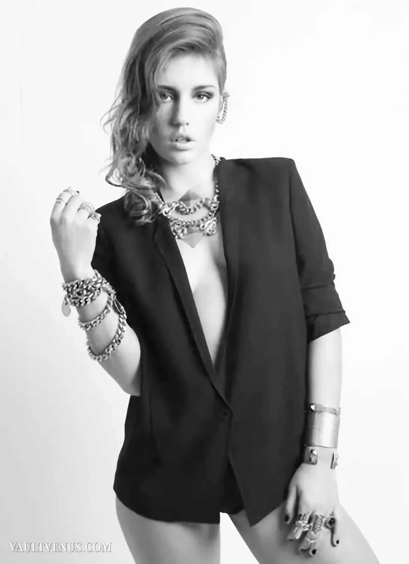Adèle Exarchopoulos nude photo set on VaultVenus