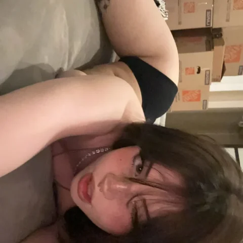Hanna Owo premium creator nude photo set on VaultVenus