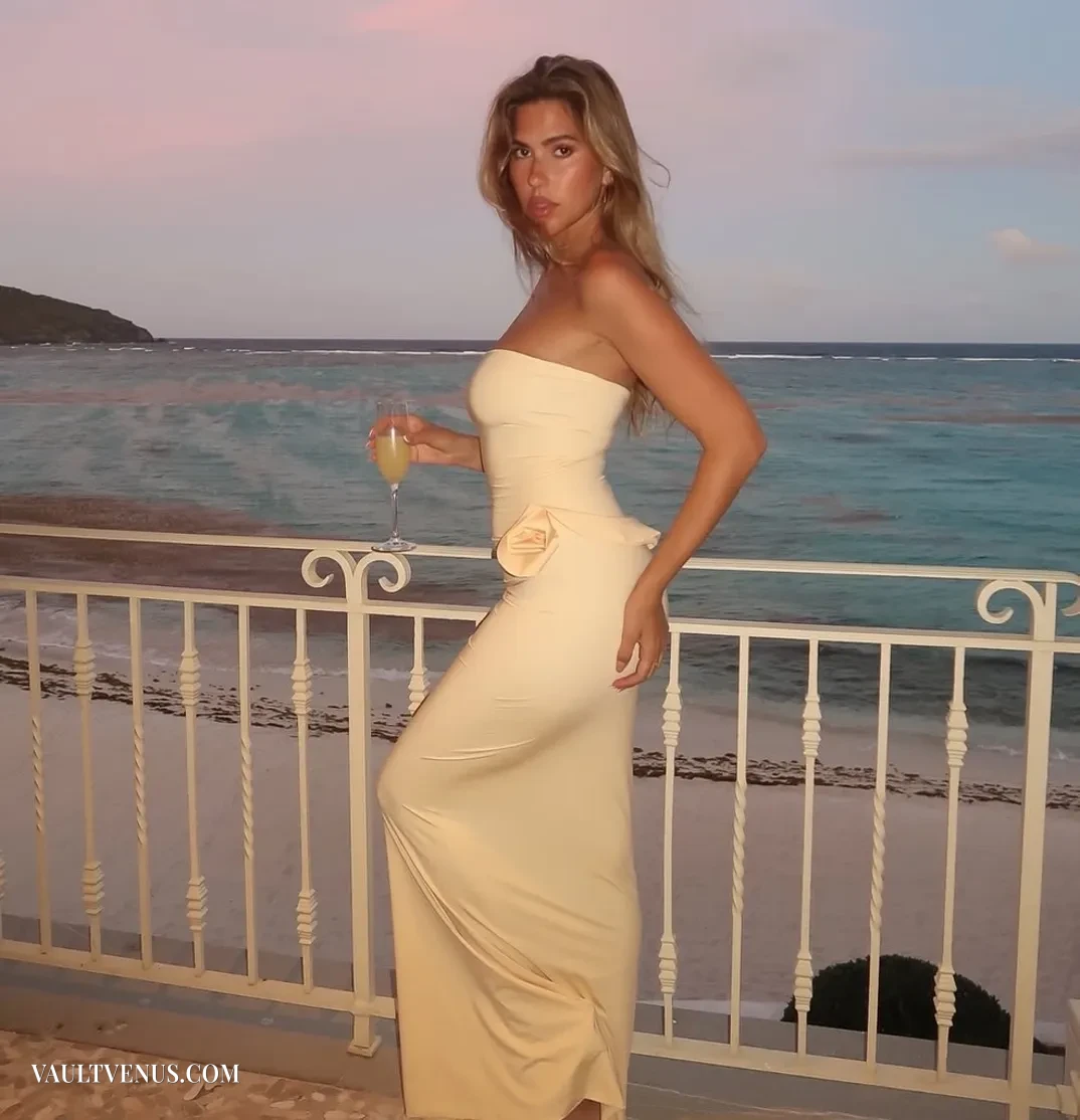 | Vaultvenus Kara Del Toro — Caribbean Bikini and the Art of Waking Up Beautiful beach bikini photos on VaultVenus