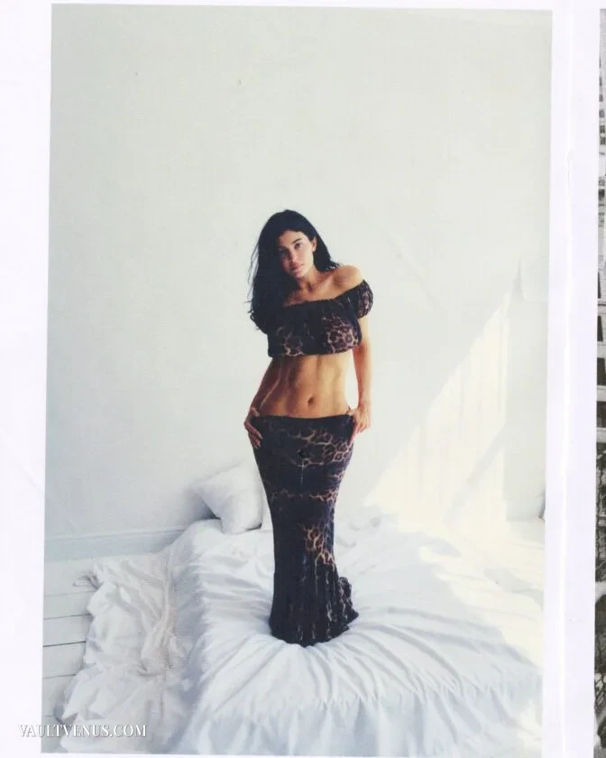 | Vaultvenus Kylie Jenner Bares Her Insane Body beach bikini photos on VaultVenus